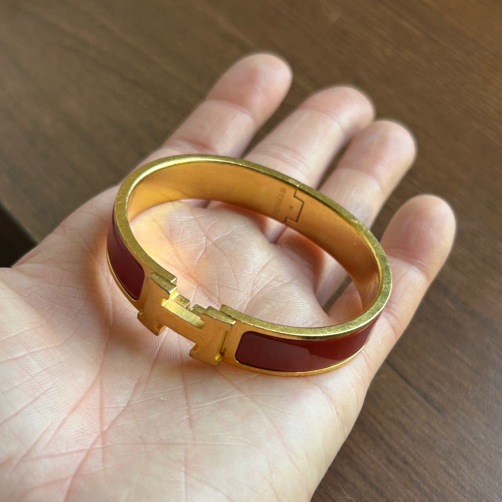 Hermes Clic H bracelet in red and gold